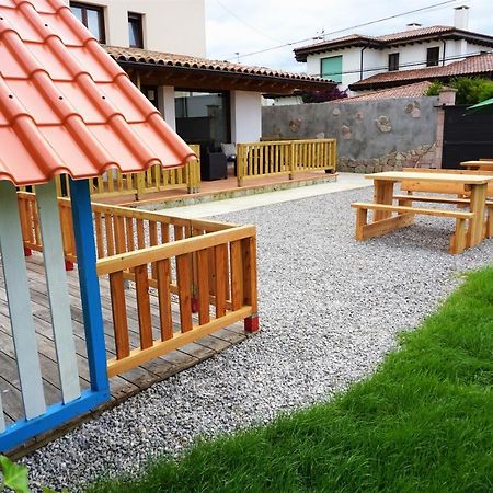 Apartamentos La Playina Llanes Exterior photo